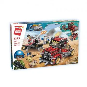 Конструктор пласт. с фигурками и аксесс., 719дет. 