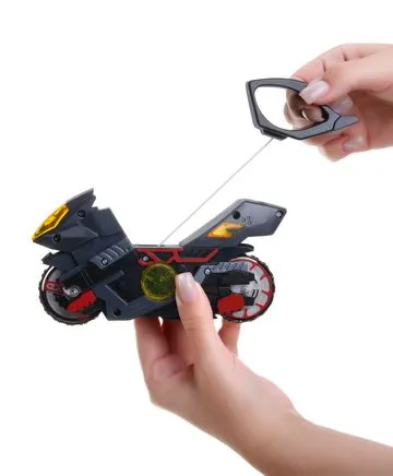 Боевой мотоцикл с волчком “Черная колесница“