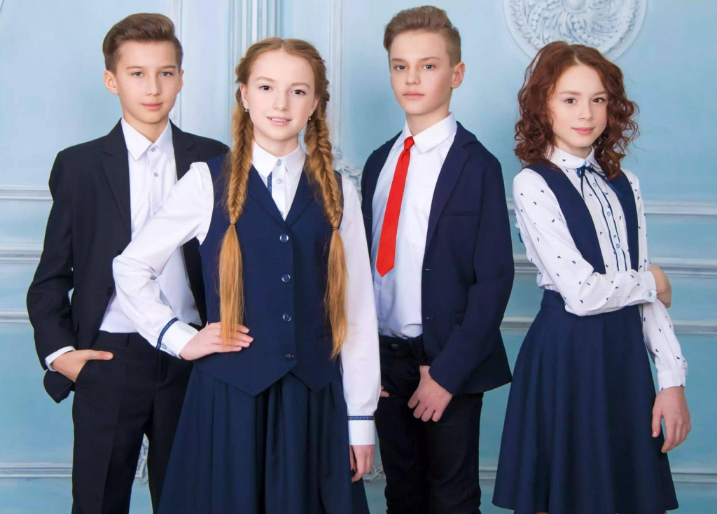 лучшая форма для школы виктория лара