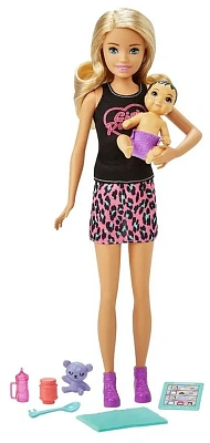 Barbie Набор Няня Блондинка кукла, малыш и аксессуары