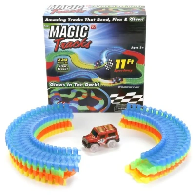 Трек светящийся с машинкой на бат. со светом 27х25х9см.