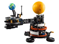 Конструктор LEGO Планета Земля и Луна на орбите