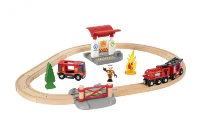 BRIO игр.наб.ж/д “Пожарная станция“,свет,звук,18 предм.,35х12х35см,кор