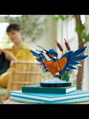 Конструктор LEGO Icons Птица-зимородок