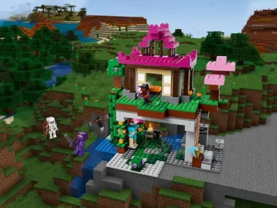 Конструктор LEGO Minecraft Площадка для тренировок