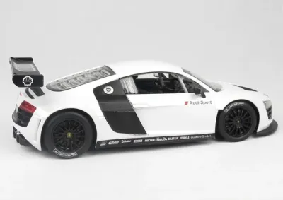 Машина р/у 1:24 AUDI R8 серебряный